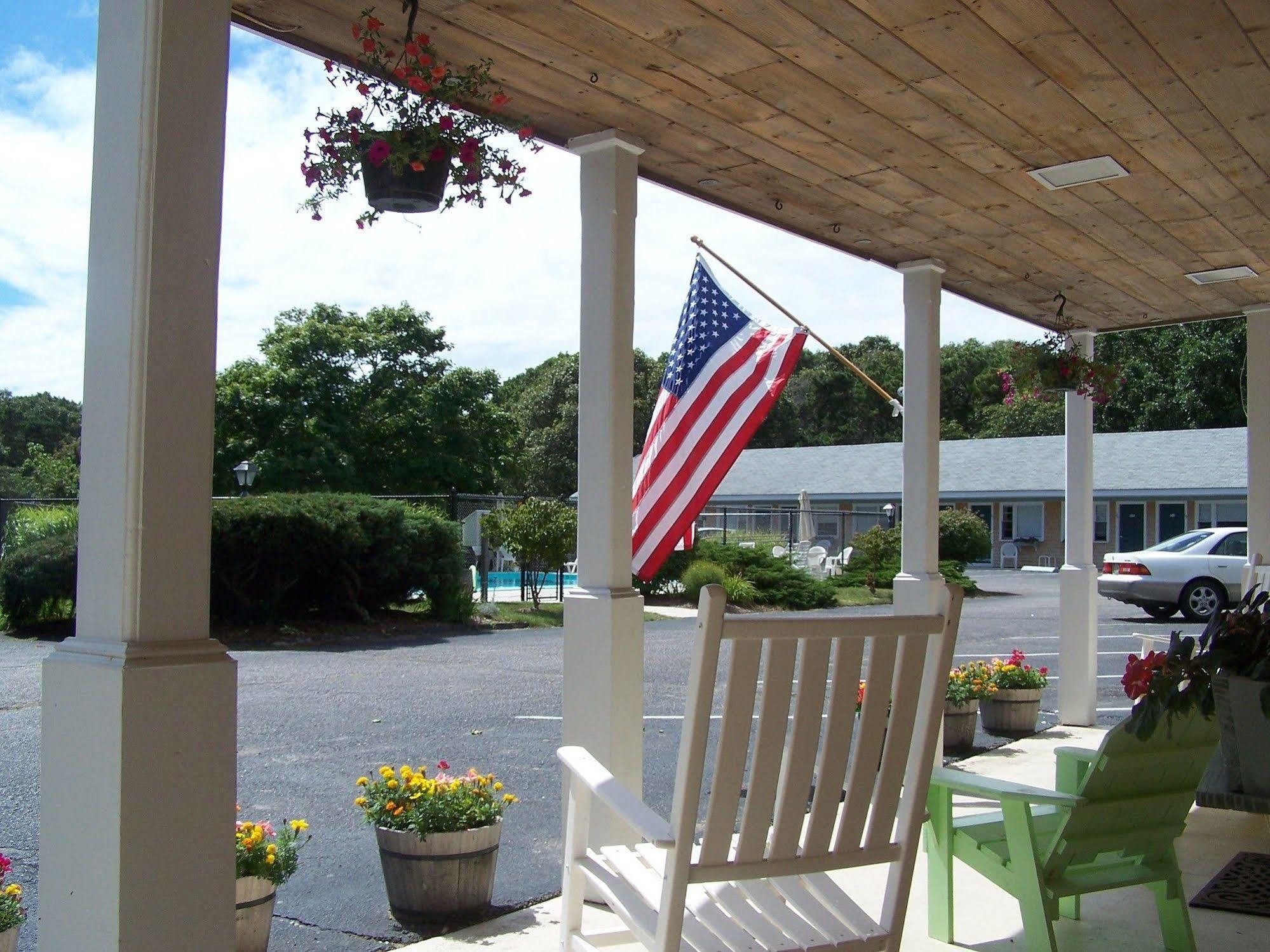 Handkerchief Shoals Inn South Harwich Exterior photo